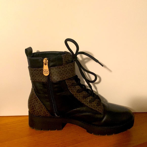 Daisy Fuentes Combat Boots - Picture 2 of 8